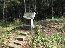 浅間山手前の祠