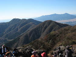 山頂から丸岳方面