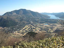 丸岳辺りからの芦ノ湖