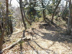 弘法山(左)と名古木(右)の分岐点