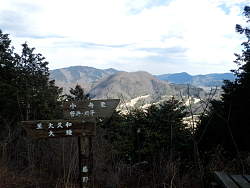 石裂山・石老山方面