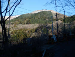 休憩所から見え出す、大野山方面