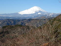 徐々に富士山の全体が見え出す
