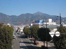 北口側より