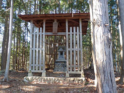 奥の院
