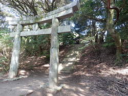 石鳥居