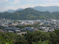 彦根本丸から見た佐和山