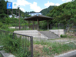 8号線したの休憩所