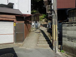 突き当たりから