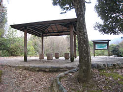山頂休憩場所
