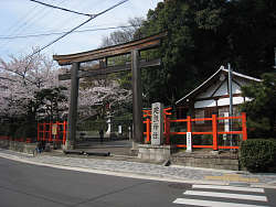 建勲神社