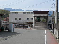 猿橋駅南口